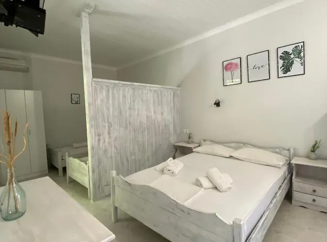 Apartman Faros Lijá