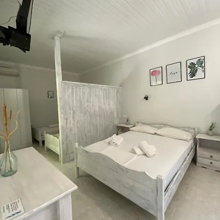 Διαμέρισμα Faros Λυγιά